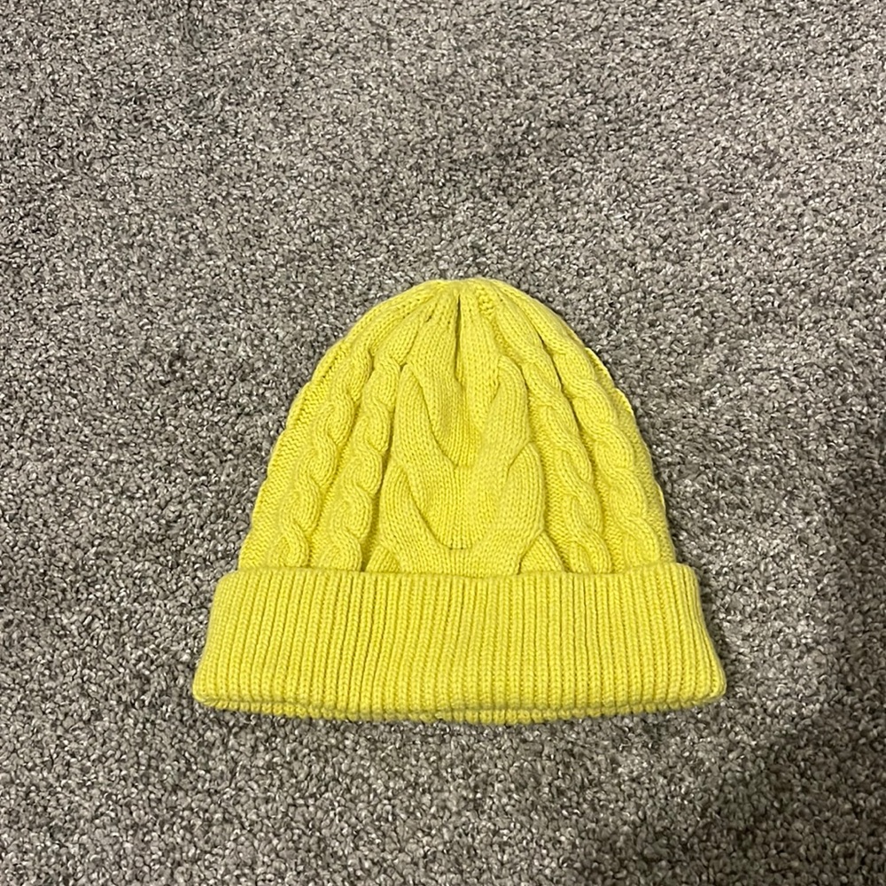 BR NEW BEANIE